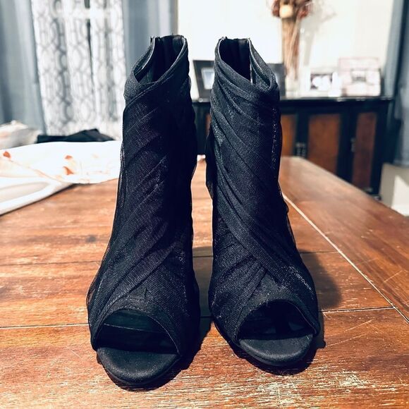 Penny Loves Kenny Women's Skylar Pump - Picture 5 of 6